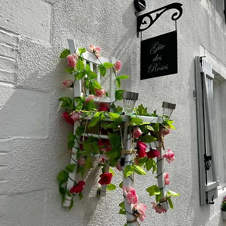 Des Roses Feriehus Oradour-Fanais