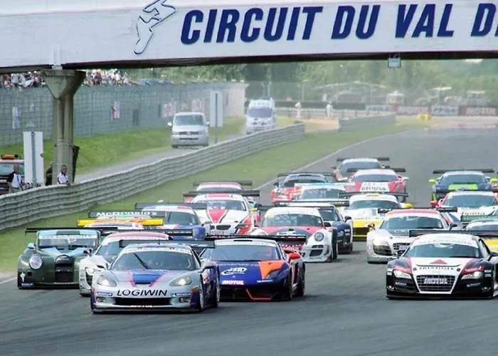 Des Roses Oradour-Fanais