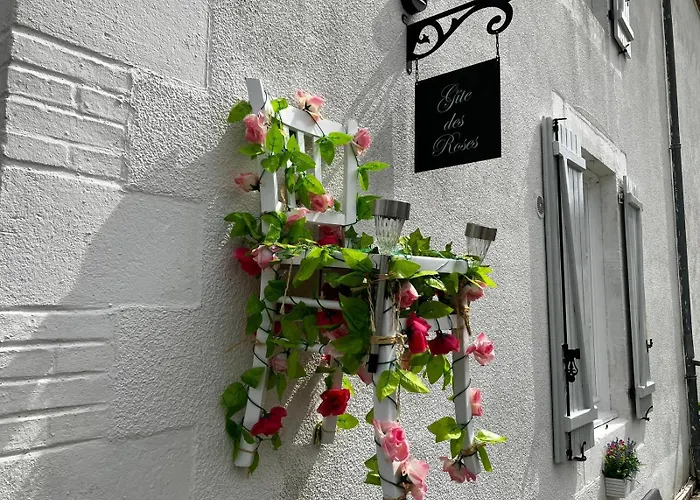 Des Roses Holiday home Oradour-Fanais