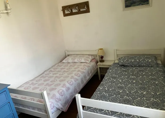 Holiday home Des Roses *